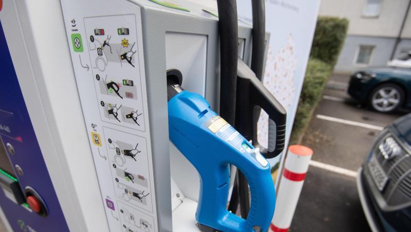 Für den Kauf eines Elektroautos gibt es künftig deutlich höhere Prämien. Für den Kauf eines Elektroautos gibt es künftig deutlich höhere Prämien.