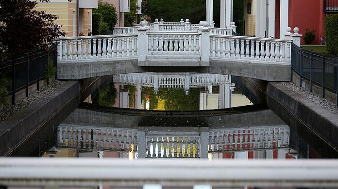 Gewöhnungsbedürftig: Am Pasinger Stadtpark erstreckt sich die Eigentumswohnungsanlage mit dem klingenden Namen "Residenza Veneziana".