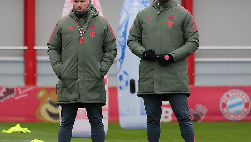 Kompany-Assistent Aaron Danks (l.). Kompany-Assistent Aaron Danks (l.).