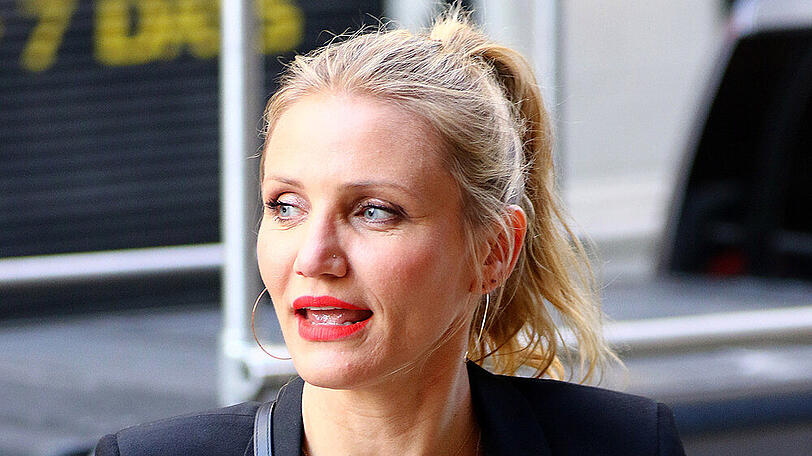 Schauspielerin Cameron Diaz nimmt Social-Media-Anlaufschwierigkeiten mit Humor.