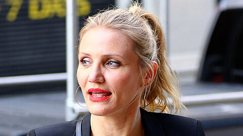 Schauspielerin Cameron Diaz nimmt Social-Media-Anlaufschwierigkeiten mit Humor.