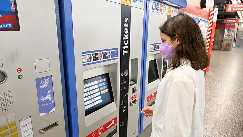 Ob es ab April beim MVV ein 49-Euro-Ticket geben wird, ist unklar. (Archiv)