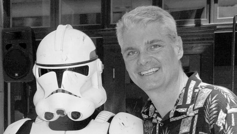 Tom Kane starb im Alter von 64 Jahren. Tom Kane starb im Alter von 64 Jahren.