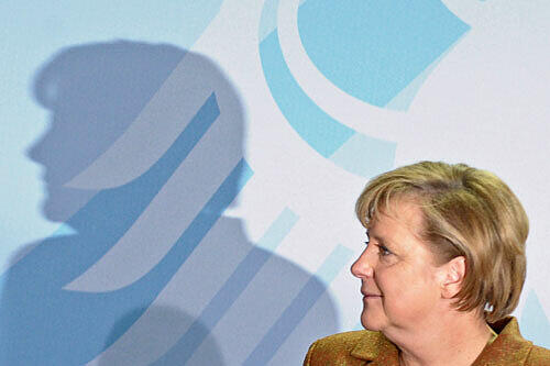 Licht und Schatten: Bundeskanzlerin Angela Merkel