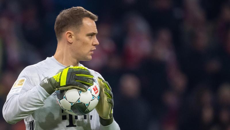 Manuel Neuer steht auf dem Spielfeld. Foto: Sven Hoppe/dpa/Archivbild Manuel Neuer steht auf dem Spielfeld. Foto: Sven Hoppe/dpa/Archivbild