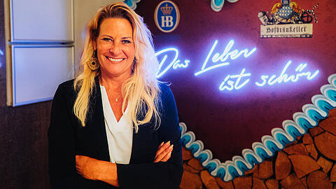 Silja Steinberg ist Wirtin im Hofbräukeller am Wiener Platz und im Hofbräu-Festzelt auf der Wiesn.