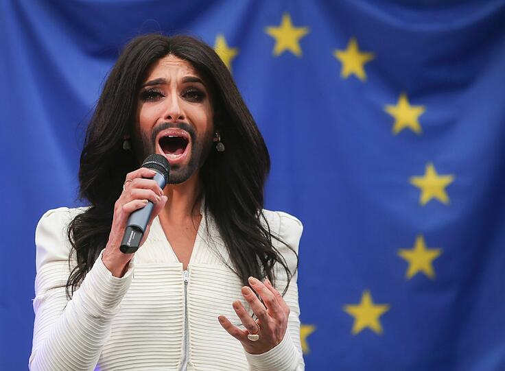 Conchita Wurst bei ihrem Auftritt im Brüsseler Europaparlament.