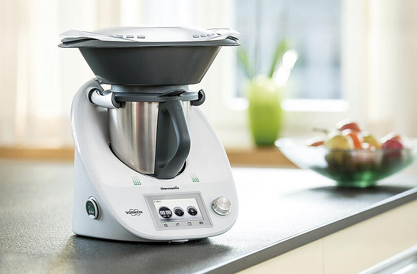 Der Thermomix TM5 ist mit einem Preis von rund 1.100 Euro nicht gerade billig. Das nutzen Abzocker aus.