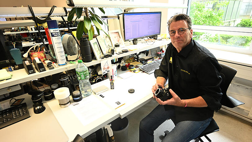 Der Nikon Service-Point in der Schellingstra&szlig;e schlie&szlig;t zum Ende des Monats. Der Markt habe sich stark ver&auml;ndert, sagt Gesch&auml;ftsf&uuml;hrer Klaus Rudolf.