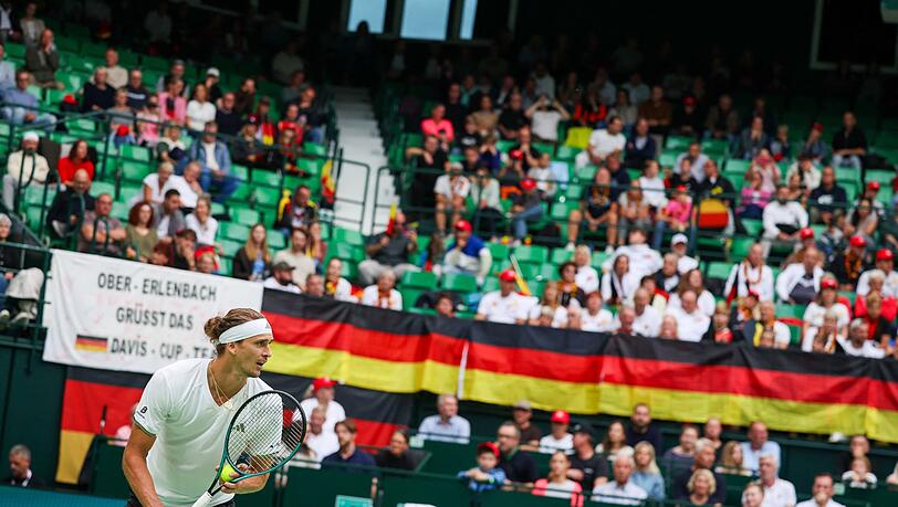 Alexander Zverev gewann im Davis Cup seine beiden Einzel. Alexander Zverev gewann im Davis Cup seine beiden Einzel.