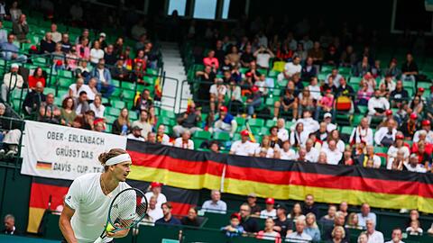 Alexander Zverev gewann im Davis Cup seine beiden Einzel.
