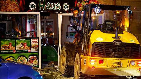 Mittlerweile befindet sich der Verdächtige in Untersuchungshaft.