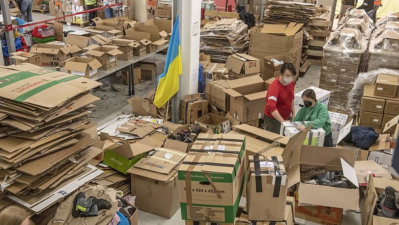 Annahmestelle für Spenden in Schwabing, organisiert vom Verein "München hilft Ukraine".