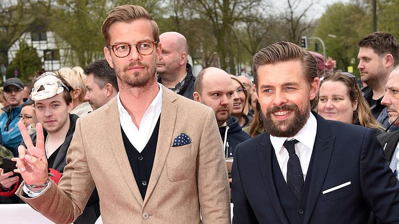 Joko und Klaas haben gegen ProSieben verloren. Auf die beiden Entertainer wartet eine fiese Strafe.