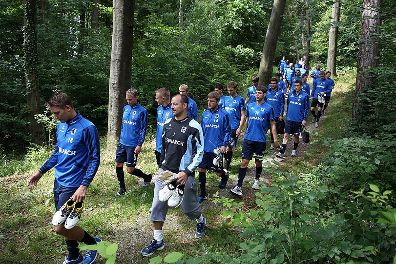 Tag drei im Trainingslager der Löwen in Maria Taferl. Er begann mit einem Spaziergang auf einer Anhöhe hoch ober der Donau - die Bilder.