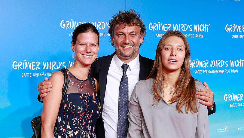 Jonas Kaufmann mit seiner damaligen Freundin und heutigen Ehefrau Christiane Lutz und Tochter Charlotte im  August 2018 im Filmtheater Sendlinger Tor in München.
