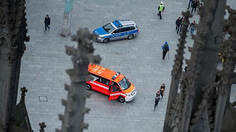 Die &Uuml;bergriffe der K&ouml;lner Silvesternacht vor zehn Jahren ereigneten sich auf dem Platz zwischen Hauptbahnhof und Dom. (Archivbild)