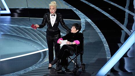 Liza Minnelli wollte 2022 bei den Oscars eigentlich nicht im Rollstuhl auftreten.