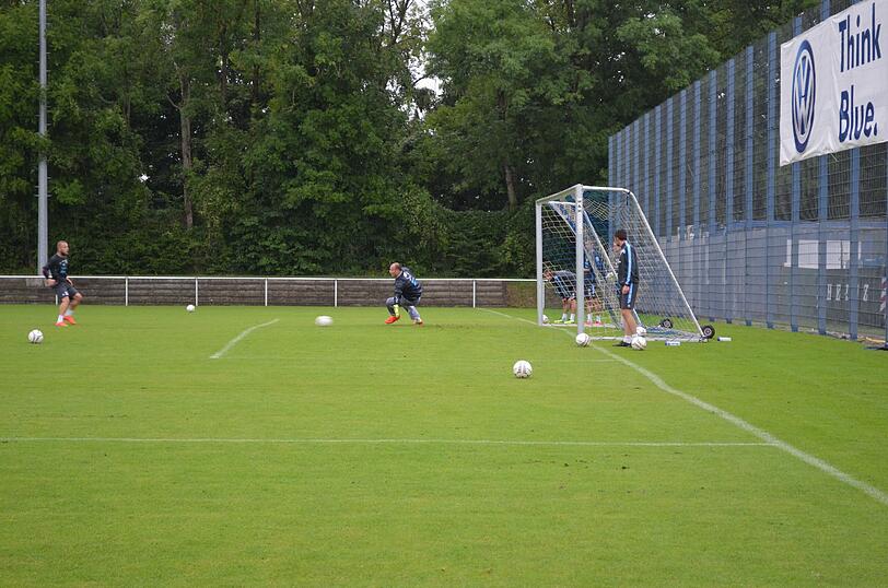 Degradiert: Die Partylöwen Daniel Adlung, Yannick Stark, Julian Weigl, und Gabor Kiraly bei der U21.