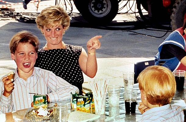 Prinzessin Diana mit ihrem Sohn Prinz William im Jahr 1992
