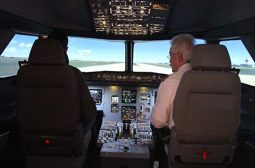 Täuschend echt, oder? Blick in den Flugsimulator.