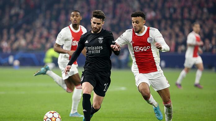 Noussair Mazraoui bei Ajax Amsterdam.