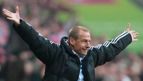 Jürgen Klinsmann möchte auch in der Champions League beim Spiel in Florenz jubeln. Jürgen Klinsmann möchte auch in der Champions League beim Spiel in Florenz jubeln.