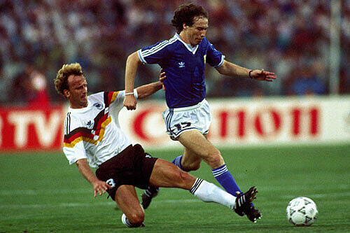 Andreas Brehme gibt im WM Finale 1990 alles.