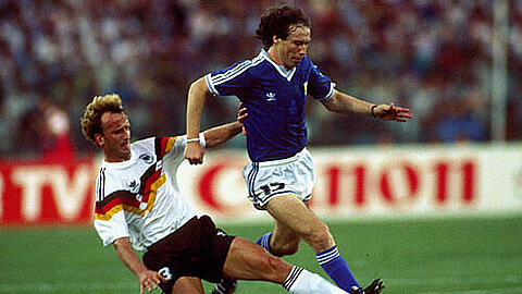 Andreas Brehme gibt im WM Finale 1990 alles.