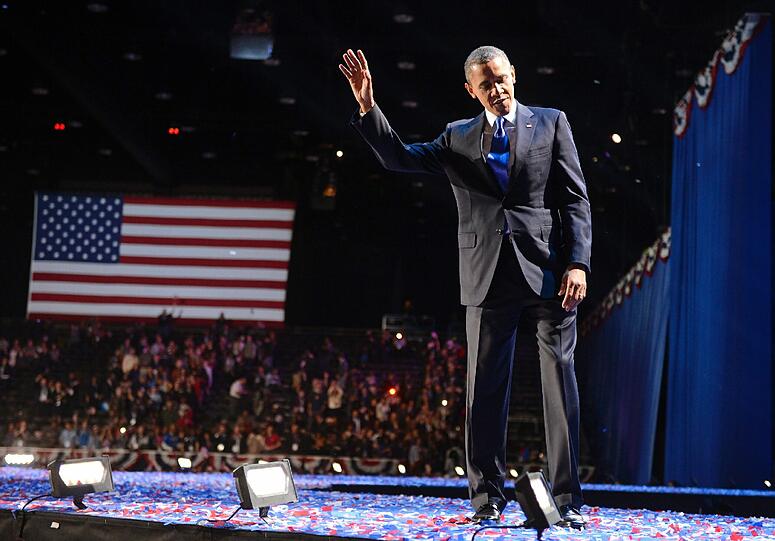 Barack Obama bleibt für vier weitere Jahre US-Präsident: Hier sehen Sie die emotionalen Bilder aus der langen US-Wahlnacht.