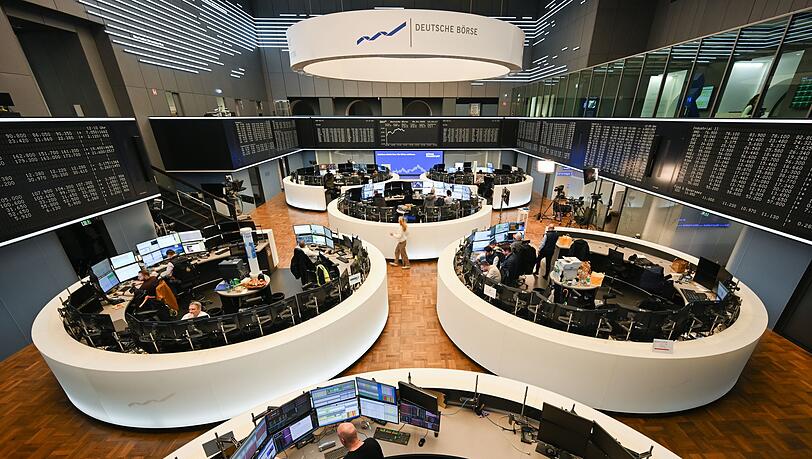 Handelsraum der Frankfurter Börse: Die Dividenden für Aktionäre werden dieses Jahr steigen. (Archivbild) Handelsraum der Frankfurter Börse: Die Dividenden für Aktionäre werden dieses Jahr steigen. (Archivbild)