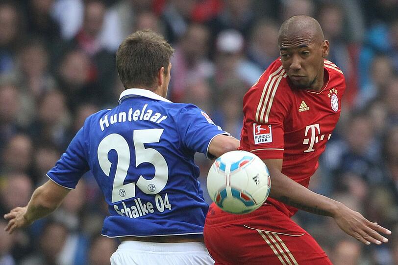 JEROME BOATENG: Gutes Auge, gutes Stellungsspiel. Meist souveräner Abwehrchef mit ein paar Aussetzern. Mit Glück, als er Matip bei einer Ecke zu Boden riss. Servierte Huntelaar den Ball per Kopf (33.) zum Torschuss. Note 3