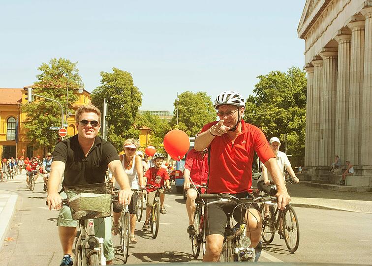 Die letzte Tour der Franz mit Franz Maget (r.) und Bundestagskandidat Florian Post.