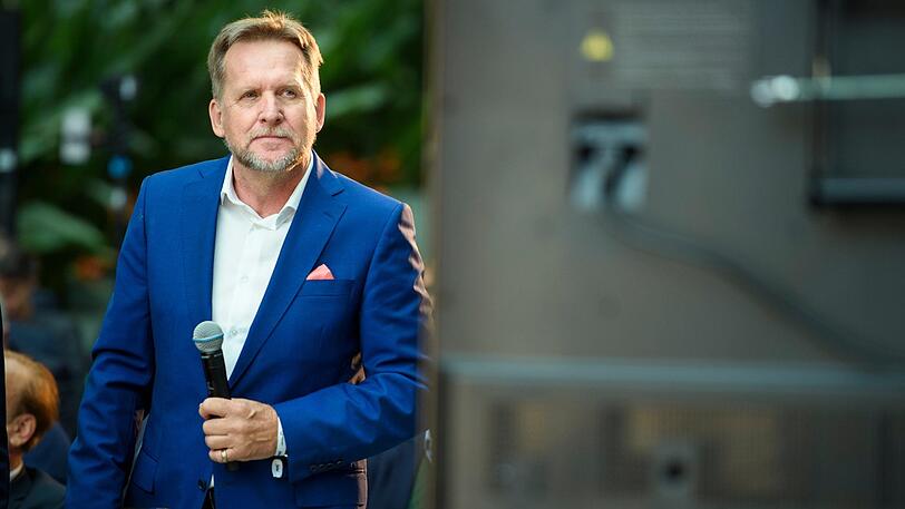 Spielte früher selbst für den FC Barcelona: Bernd Schuster