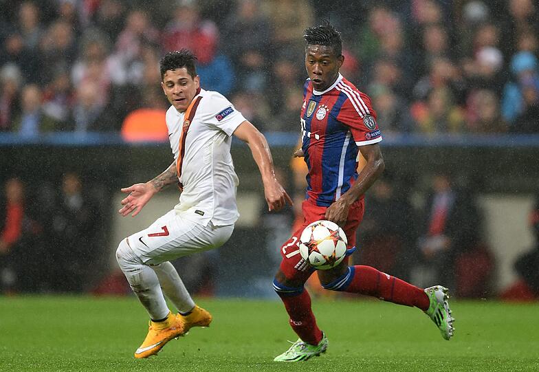David Alaba verletzte sich gegen den AS Rom am Knie.