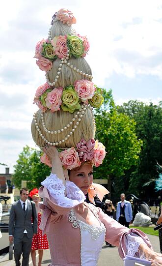Royal Ascot - die schrägste Hut-Parade der Welt!