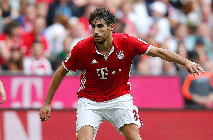Javi Martínez beim Wiesn-Spiel gegen Köln. Die Verletzung machte sich offenbar erst danach bemerkbar.
