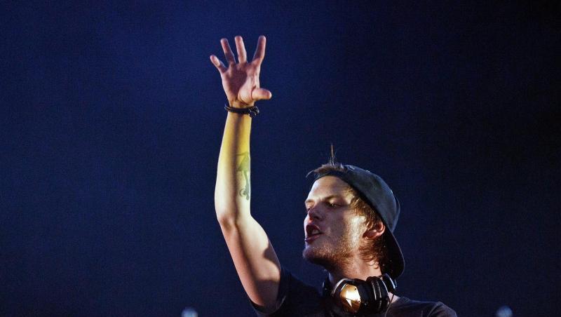 Das posthume Avicii-Album enthält Songs, an denen der schwedische DJ mit Stars wie Chris Martin und Imagine Dragons gearbeitet hat. Das posthume Avicii-Album enthält Songs, an denen der schwedische DJ mit Stars wie Chris Martin und Imagine Dragons gearbeitet hat.
