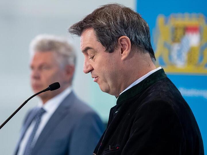 Markus Söder (r, CSU), Ministerpräsident von Bayern. Foto: Sven Hoppe/dpa-pool/dpa