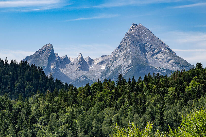Auch der Watzmann im Berchtesgadener Land ist berühmt für die Region. Aber es gibt eben auch noch andere sehenswerte Naturphänomene wie die Steinerne Agnes. Auch der Watzmann im Berchtesgadener Land ist berühmt für die Region. Aber es gibt eben auch noch andere sehenswerte Naturphänomene wie die Steinerne Agnes.