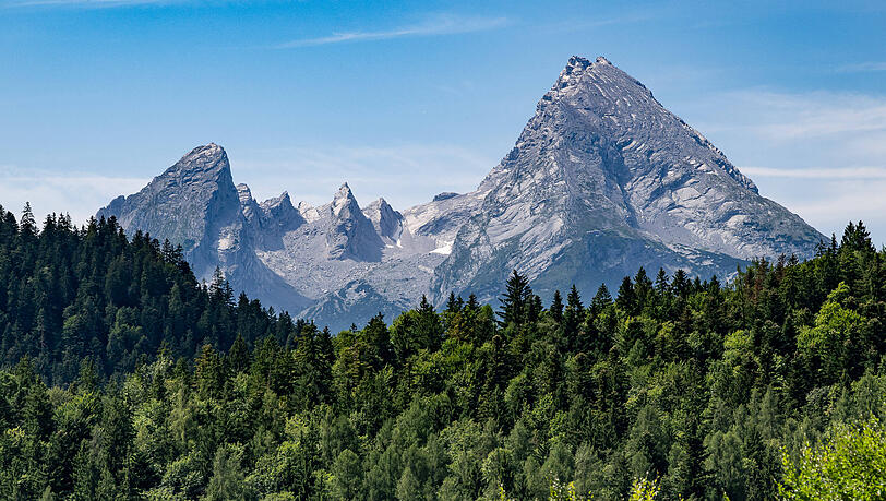 Auch der Watzmann im Berchtesgadener Land ist berühmt für die Region. Aber es gibt eben auch noch andere sehenswerte Naturphänomene wie die Steinerne Agnes. Auch der Watzmann im Berchtesgadener Land ist berühmt für die Region. Aber es gibt eben auch noch andere sehenswerte Naturphänomene wie die Steinerne Agnes.