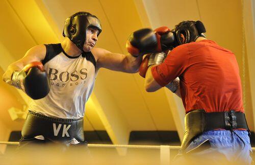 &bdquo;Ich bin ein Veteran im Ring&ldquo;: Vitali Klitschko, hier beim Sparring im Stanglwirt in Going, ist vor seiner Rückkehr siegessicher.