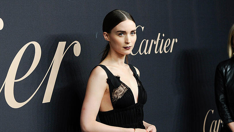 Rooney Mara elegant im schwarzen Kleid Rooney Mara elegant im schwarzen Kleid