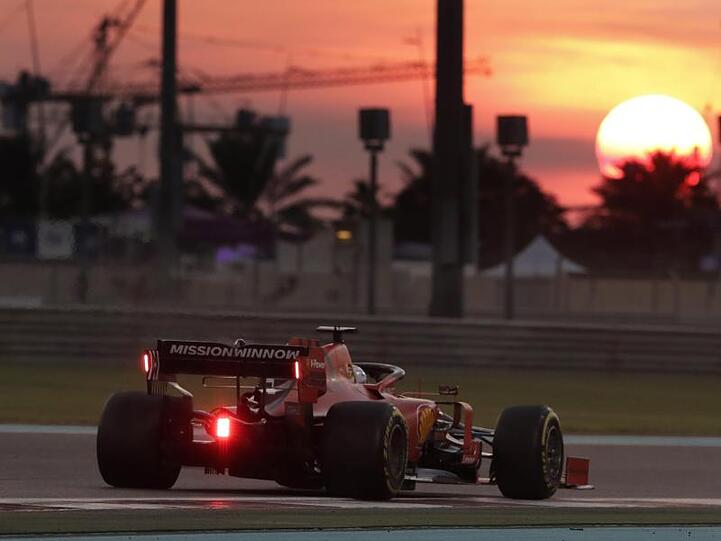 Muss für einen glücklichen Saisonabschluss seinen Ferrari beim Rennen in Abu Dhabi in den Griff bekommen: Sebastian Vettel.