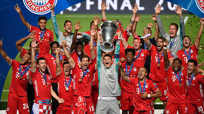 Die Triple-Sieger des FC Bayern München. Zehn Spieler sind nun für das "Team des Jahres 2020" der Uefa nominiert. (Archivbild)
