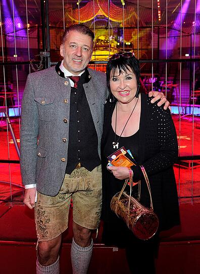 Auch Uschi Ackermann und Christian Vogler feiern das Comeback des Circus Krone.