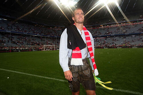 Der Abschied war doch nicht für immer: Scholl in Lederhose nach seinem letzten Spiel im August 2007 in der Allianz Arena.