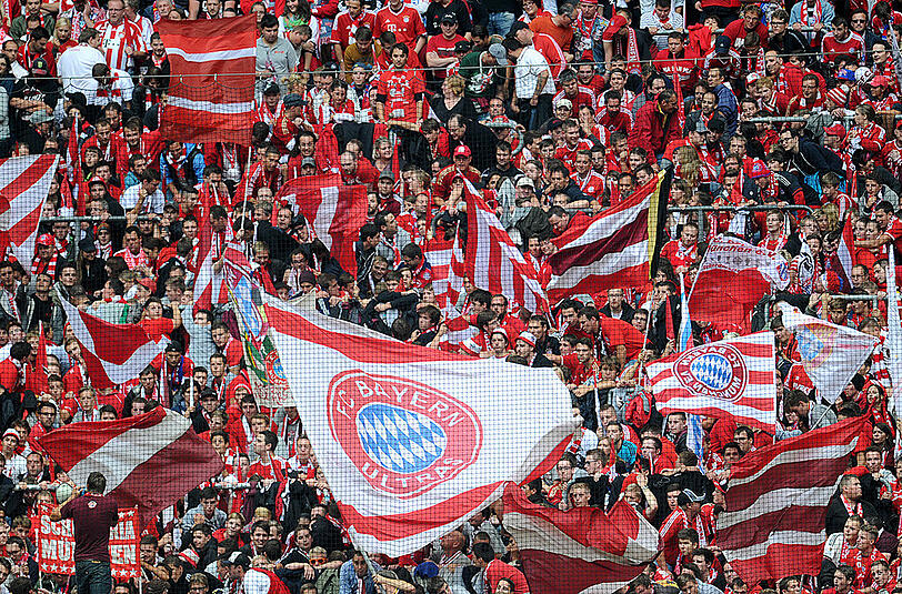 Die Bayern-Fans freuen sich bereits auf das Halbfinale in der Champions League.