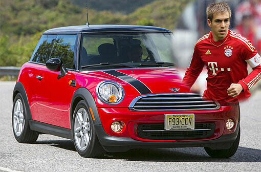Lahm, der vielseitige MiniKlein, aber oho! Der Mini Cooper S mit Münchner Genen (BMW) hat bis zu 218 PS zu bieten, auch wenn er eher unscheinbar aussieht. Passt wie Philipp Lahm in jede Lücke, ist vielseitig einsetzbar. Und jeder, der ihn mal nutzen durfte, schwärmt, wie viel Spaß es mit ihm macht!