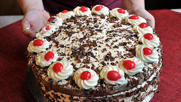 Wörtlich genommen ist der Creampie nur eine Cremetorte. Wörtlich genommen ist der Creampie nur eine Cremetorte.
